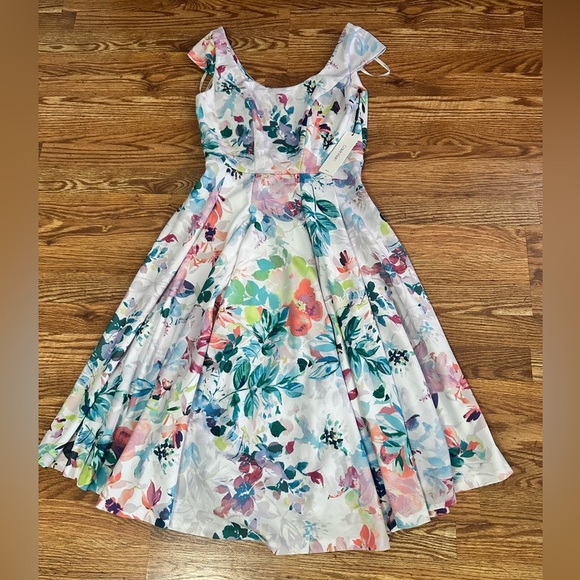NWT CALVIN KLEIN Floral Garden Party Dress Size 8 - Picture 9 of 12